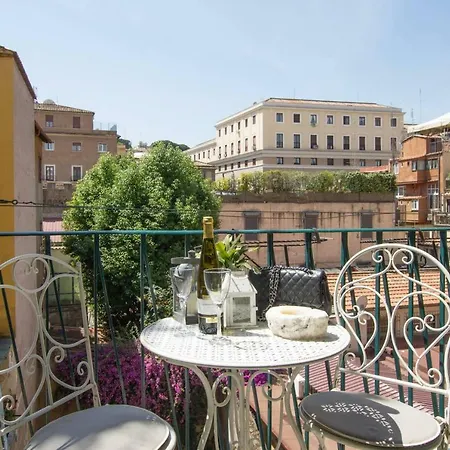 Borgo Pio 66 Apartment Rome