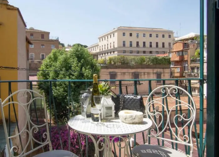 Borgo Pio 66 דירה *